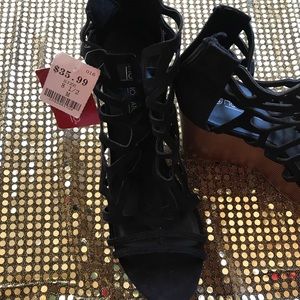 NEW Black Sexy Wedges! 🖤